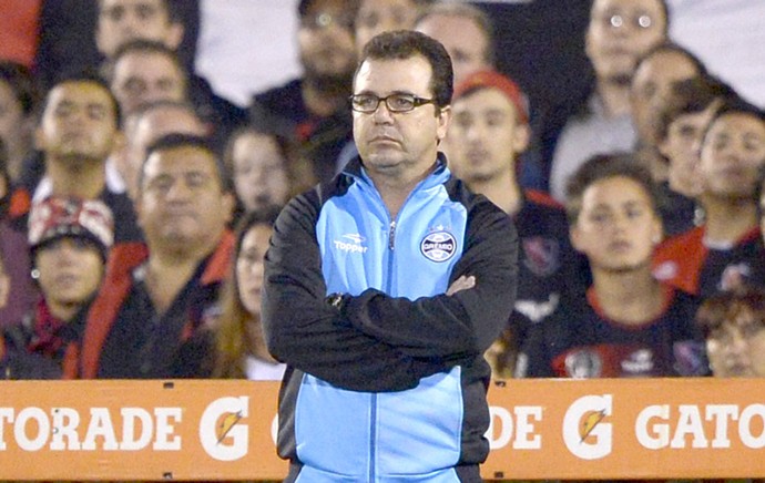 Enderson Moreira jogo Grêmio e Newell's Old Boys (Foto: AFP)