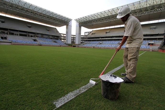 Gramado demarcado da Arena Pantanal (Foto: Edson Rodrigues/Secopa-MT)