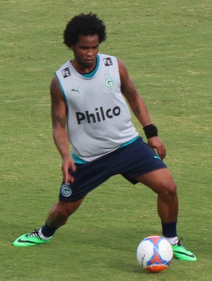 Carlos Alberto - meia Goiás (Foto: Fernando Vasconcelos / Globoesporte.com)