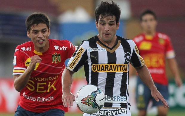 Luis Pavez e Nicolas Lodeiro, Union Espanola x Botafogo (Foto: EFE)