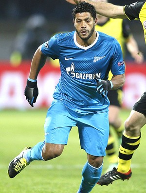 Hulk na partida do Zenit contra o Borussia Dortmund (Foto: EFE)