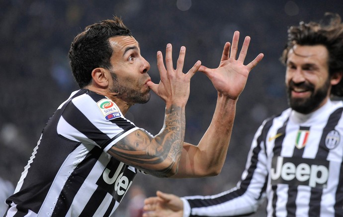 tevez Juventus x Torino (Foto: Reuters)