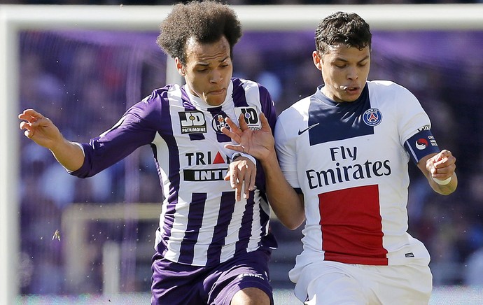 Thiago Silva jogo PSG contra Toulouse (Foto: EFE)