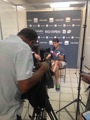 Nadal conversa com Glenda em entrevista no Rio de Janeiro (Foto: Bernardo Engy)