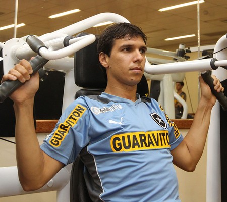 Pablo Zeballos treino botafogo (Foto: Satiro Sodre/SSPress)