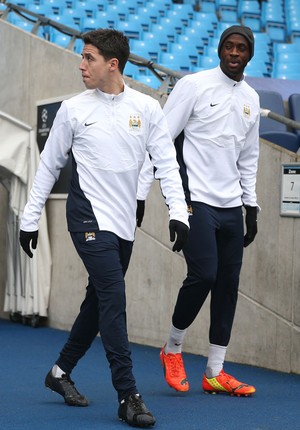 Treino Manchester City Nasri e Yaya Toure (Foto: Getty Images)