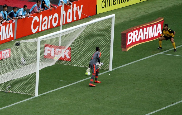 Erro arbitragem Vasco x Flamengo (Foto: André Durão)