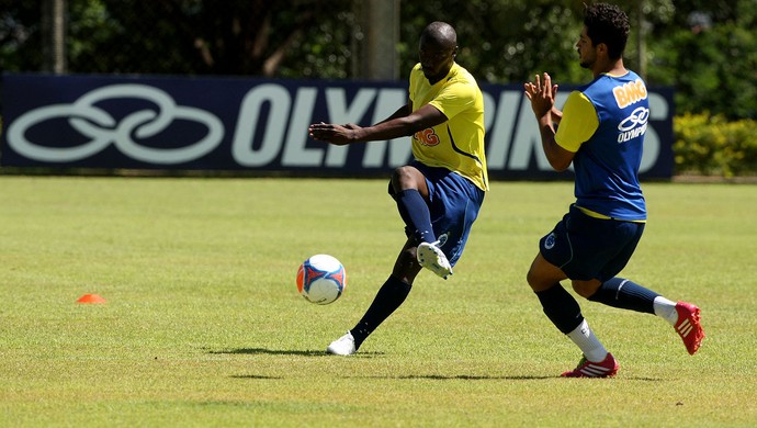 Rodrigo Souza cruzeiro treino (Foto: Flávio Tavares / Agência Estado)