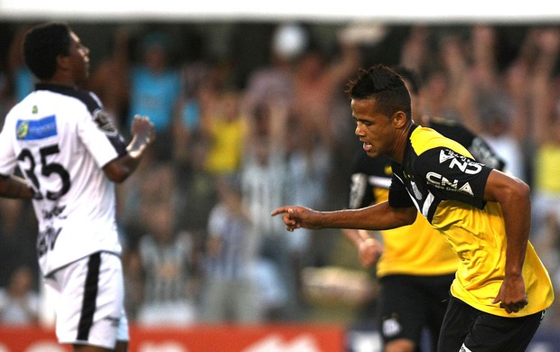 Geovanio do Santos gol Santos x Comercial (Foto: Lucas Baptista / Futura Press)