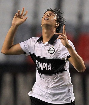 Zeballos gol Olimpia (Foto: EFE)