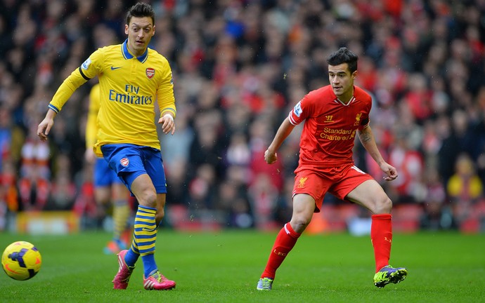 Philippe Coutinho e Ozil, Liverpool x Arsenal (Foto: Getty Images)