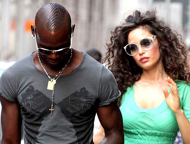 Raffaella Fico e Mario Balotelli  blog  (Foto: Reprodução)