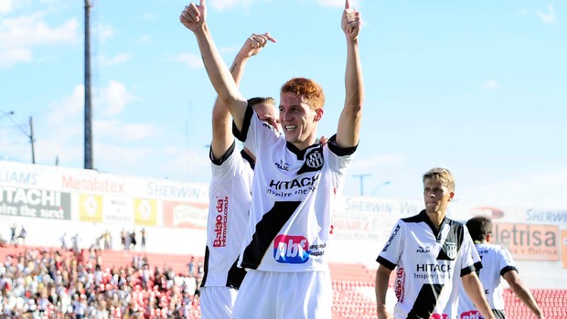 ferrugem ponte preta x corinthians (Foto: Marcos Ribolli)