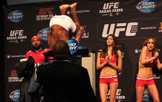 Alan Nuguette e Brittney Palmer UFC (Foto: Evelyn Rodrigues)