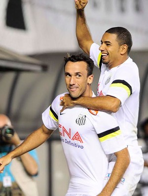 Santos x Corinthians - thiago ribeiro comemora (Foto: Marcos Ribolli)