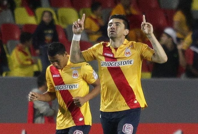 Mancilla comemora gol do Morelia pela Libertadores (Foto: EFE)