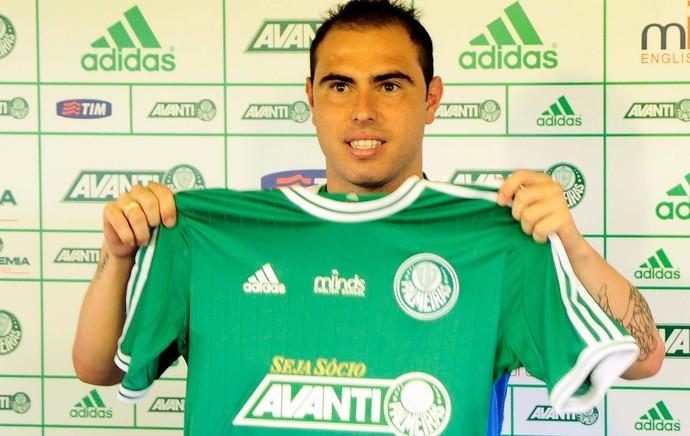 Treino do Palmeiras - Bruno Cesar (Foto: Marcos Ribolli)