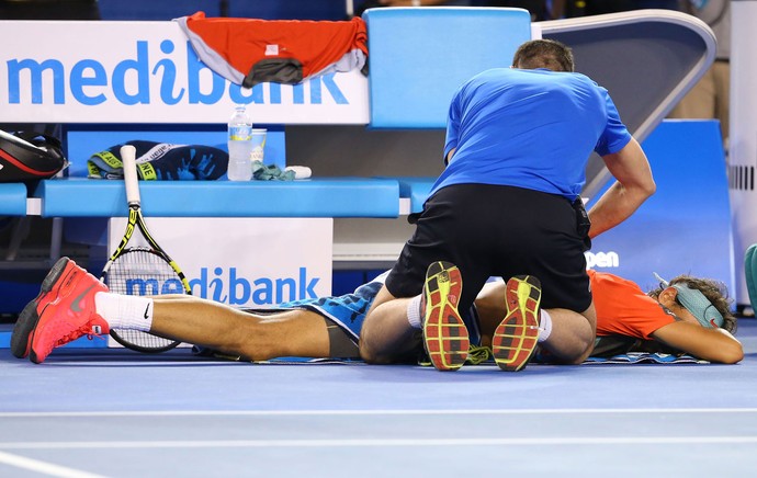 Tenis - Australian Open - Nadal massagem (Foto: Getty Images)