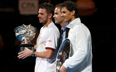 Tenis - Australian Open - Wawrinka, Pete Sampras e nadal Trofeu (Foto: Reuters)