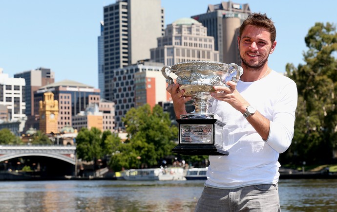  Stanislas Wawrinka com o troféu do Aberto da Austrália (Foto: Getty Images)