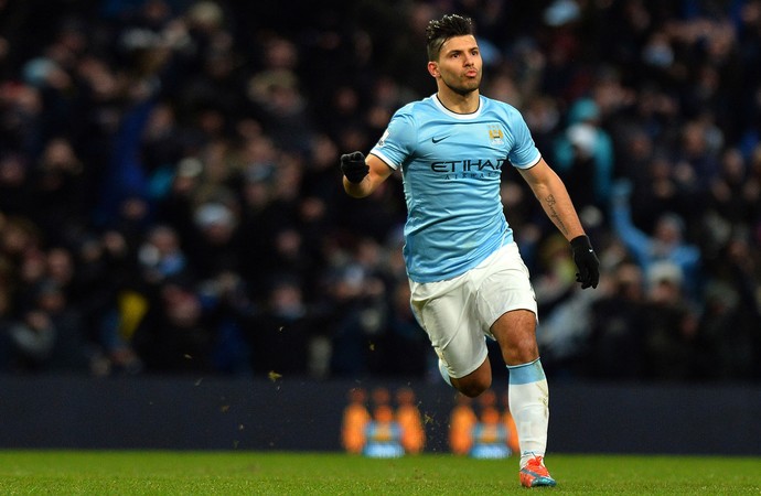 Aguero comemora, Manchester City x Watford (Foto: AFP)