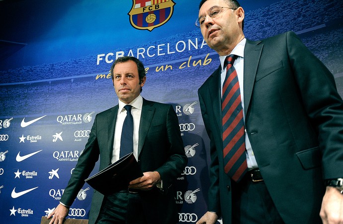 Sandro Rosell presidente do Barcelona coletiva renuncia (Foto: AFP)