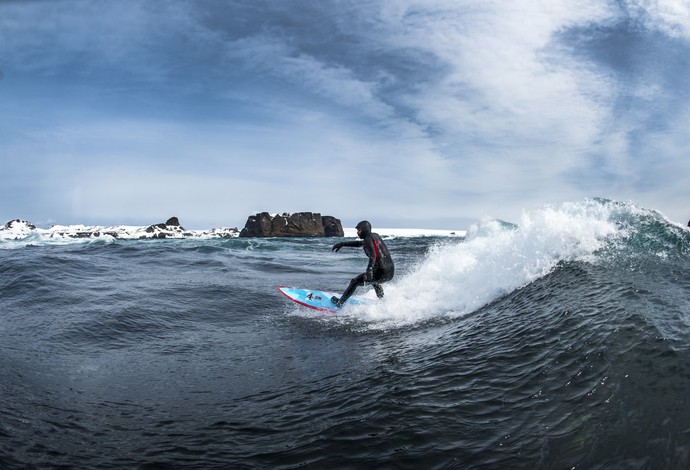 dan malloy surfe antartida (Foto: Juan Luis De Heeckeren / Red Bull Conten)