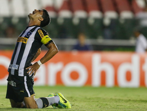 Renato Botafogo x Bangu (Foto: Alexandre Cassiano / Agência O Globo)