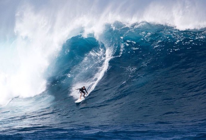 Pedro Scooby onda gigante Jaws, Havaí (Foto: Fred Pompermayer)