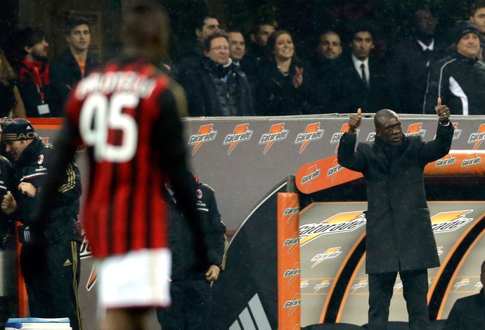 Seedorf gol Balotelli Milan (Foto: AP)