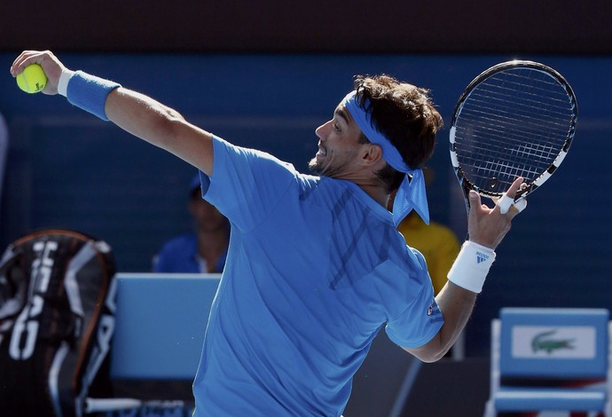 Fabio Fognini joga raquete aberto da australia de tenis (Foto: Reuters)