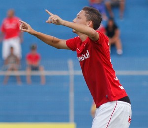 Copinha - Internacional x São Carlos - Lucas Marques comemora (Foto: Bê Caviquioli/Futura Press)