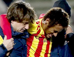 Neymar machucado jogo Barcelona e Getafe (Foto: EFE)