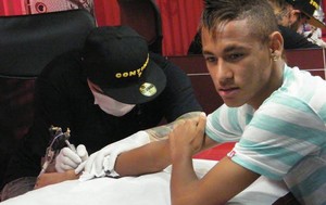 tatuagens Neymar primeira tatuagem (Foto: Arquivo Pessoal)