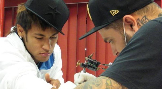 tatuagens Neymar  (Foto: Arquivo Pessoal)