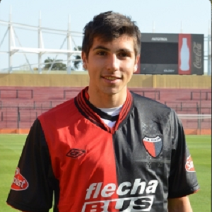 Mugni é o camisa 10 do Colón, da Argentina (Foto: Divulgação)