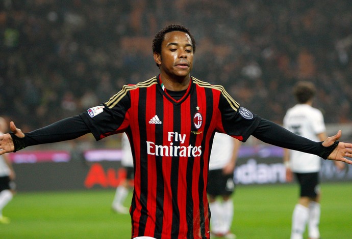 Robinho comemora, Milan x Spezia (Foto: Reuters)