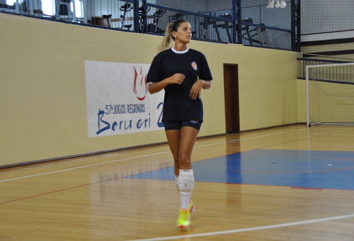 Mari Paraíba treino Barueri (Foto: João Gabriel Rodrigues)