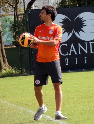 Scocco atacante Inter (Foto: Tomás Hammes / GLOBOESPORTE.COM)