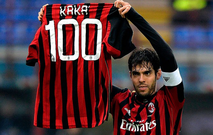 Kaká milan com a camisa 100  (Foto: Agência Reuters)