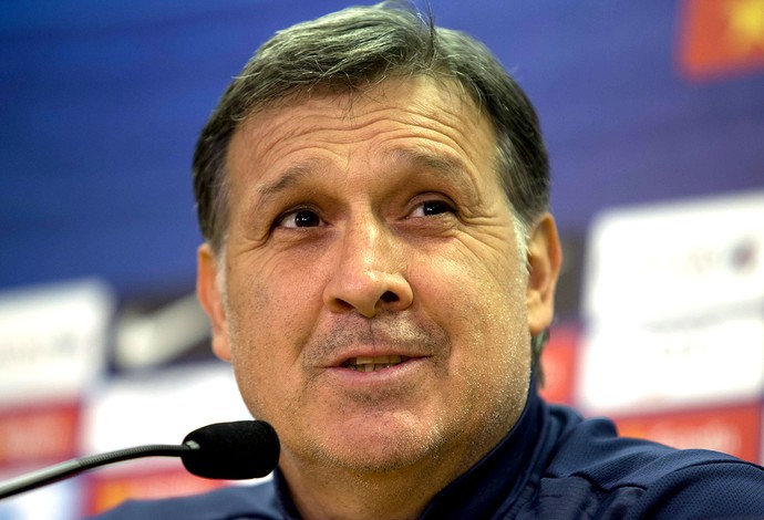 Tata Martino na coletiva do Barcelona (Foto: EFE)