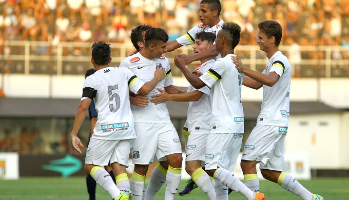 Fernando gol Santos contra Capital Copa São Paulo  (Foto: Maurício de Souza / Agência Estado)