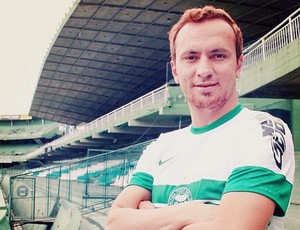 Zé Love com a camisa do Coritiba (Foto: Reprodução / Instagran)