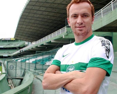 Zé Love, atacante do Coritiba (Foto: Site oficial do Coritiba/Divulgação)