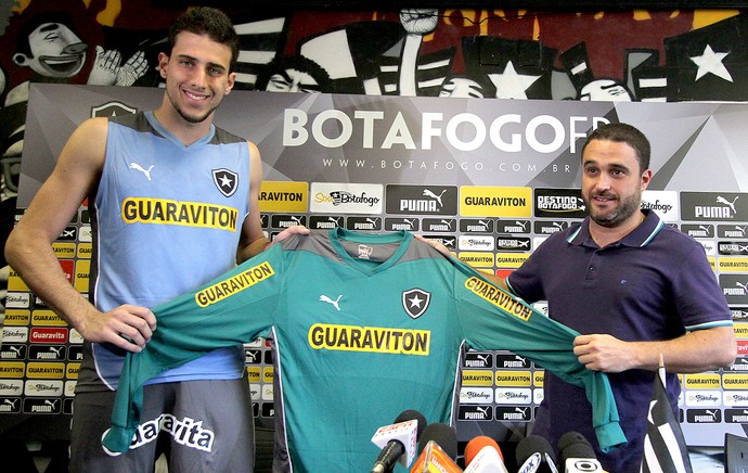 Helton Leite goleiro do Botafogo (Foto: Vitor Silva / SS Press)