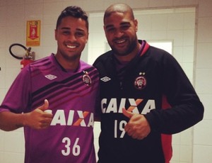 Adriano Imperador e Dellatorre, do Atlético-PR (Foto: Reprodução)