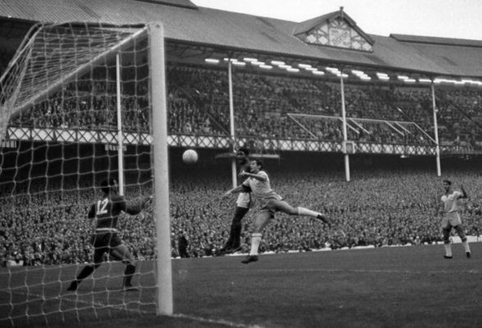  Eusébio brasil x portugal 1966 (Foto: Getty Images)