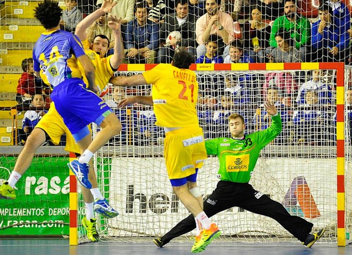 Handebol Brasil Espanha (Foto: J. L. Recio/Divulgação)