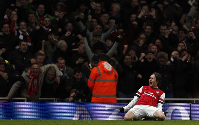 Rosicky gol Arsenal (Foto: AFP)