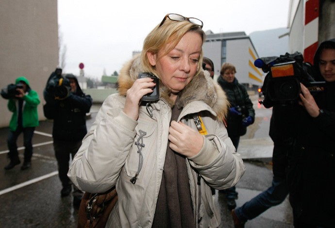 Schumacher Sabine Khem assessora hospital (Foto: AP)